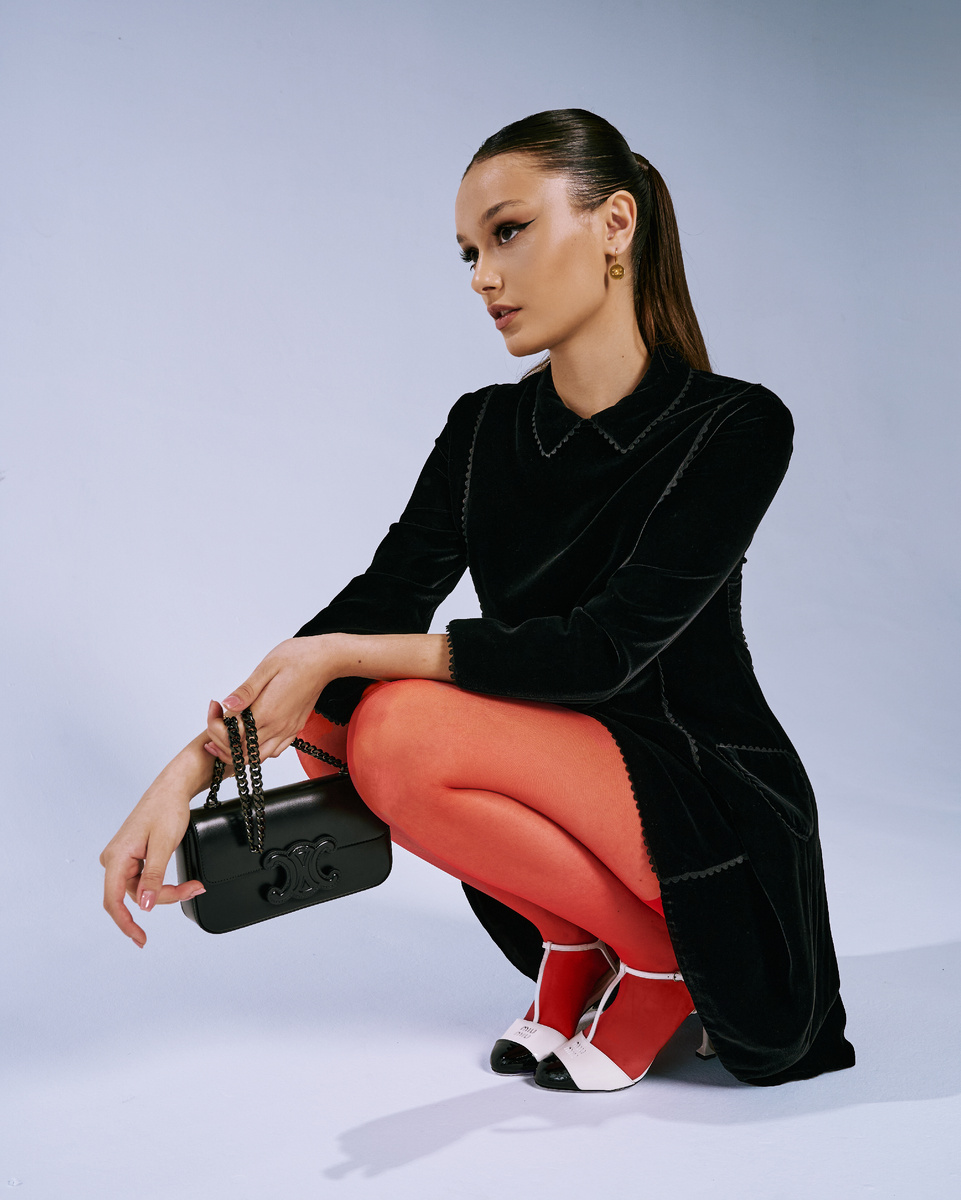 Платье DIOR, Артикул: 7H21613A1515. Сумка VALENTINO, Артикул: 3W2B0K53LPS
