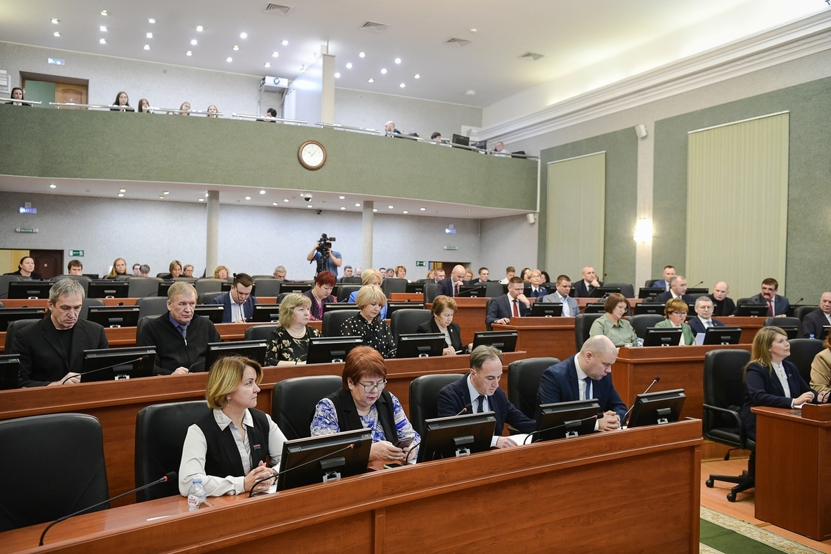    Заседание Заксобрания Карелии. Фото: "Республика"/Оксана Кудряшова