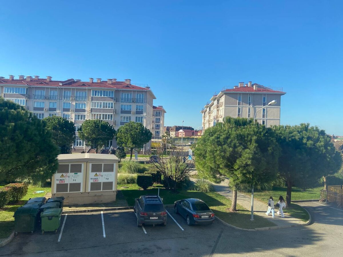 Территория отеля «Бархатные сезоны»