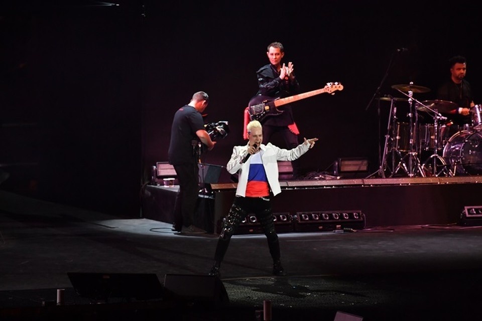    Яркий сценический образ SHAMAN'a не оставил зрителей равнодушными. Иван МАКЕЕВ