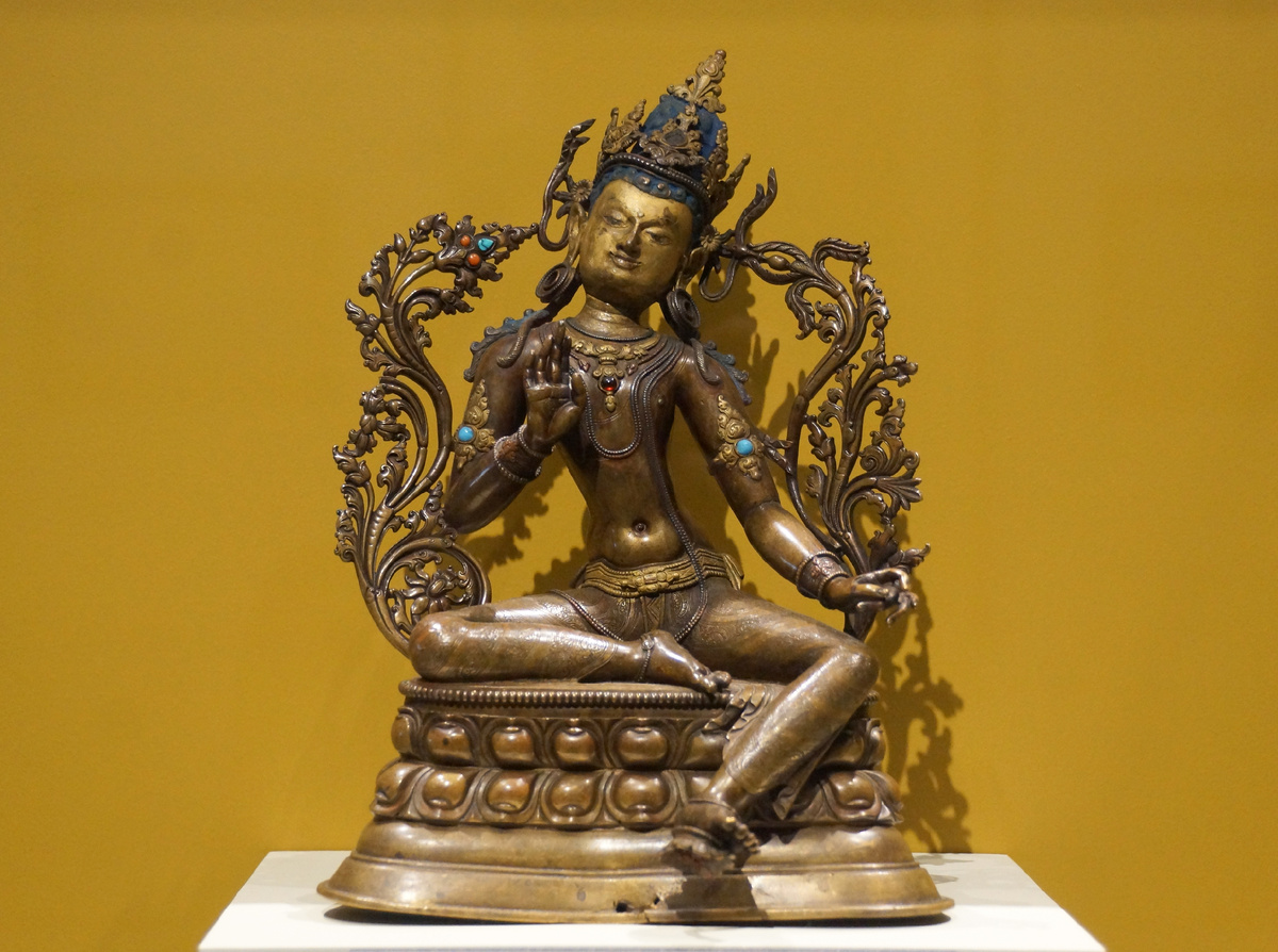 Выставка "Миры Майтреи". ГМВ. Пав. № 13 ВДНХ. Фотография автора.