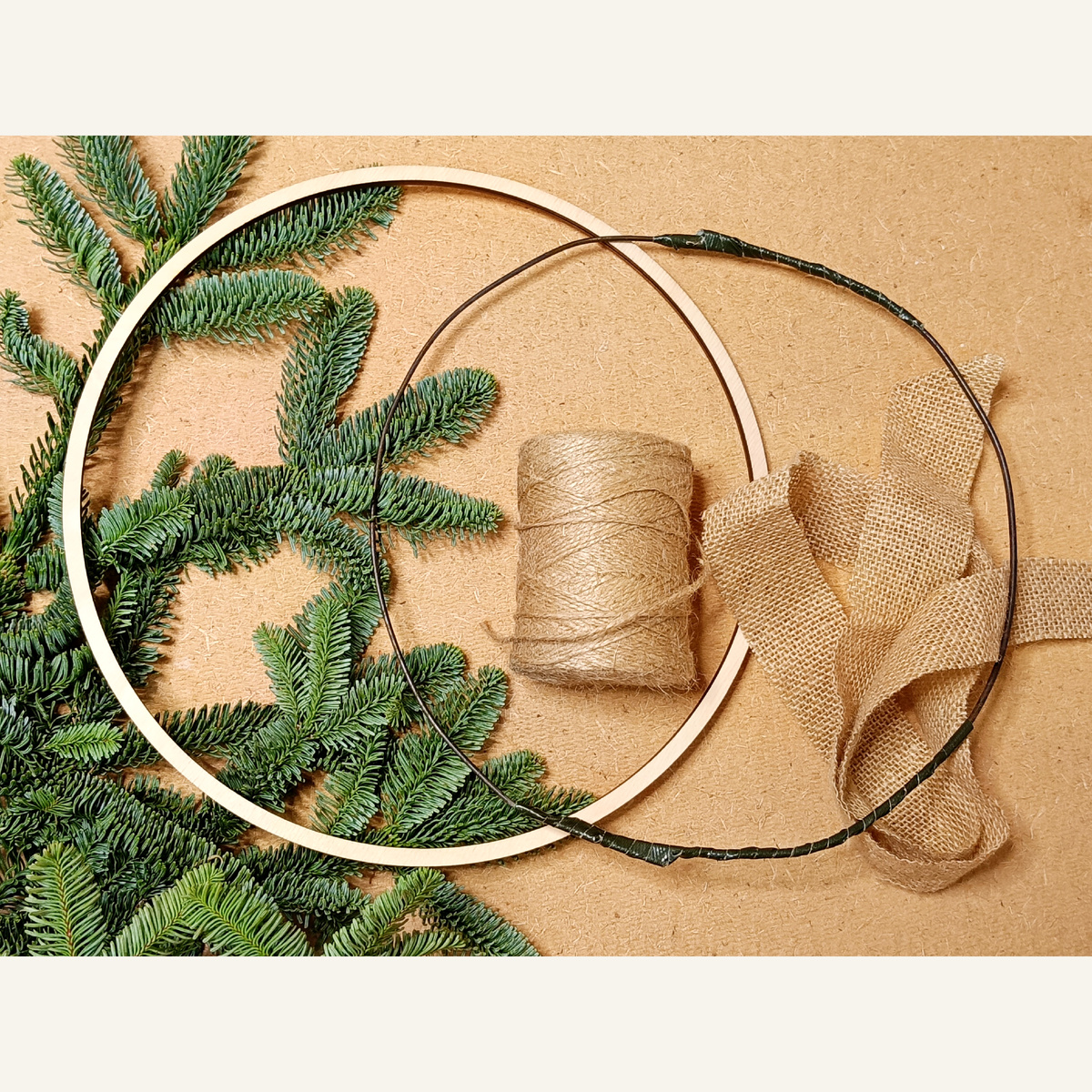 Металлическую основу я слепила из того, что было. А потом что было, то и полюбила💗