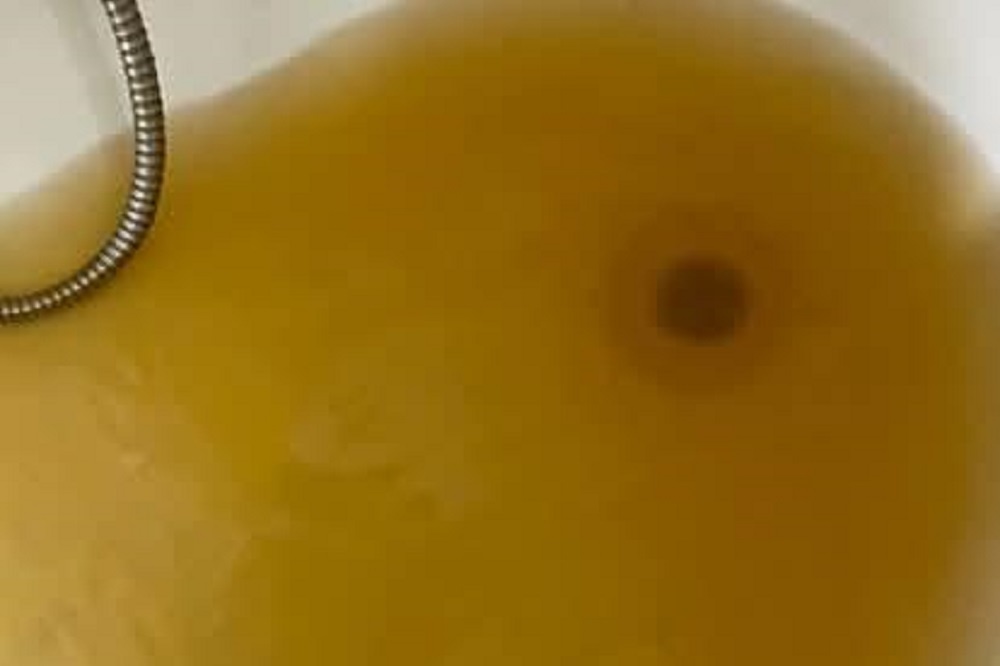    Ржавая вода текла в Ольшанах Столинского района Павел Богуш