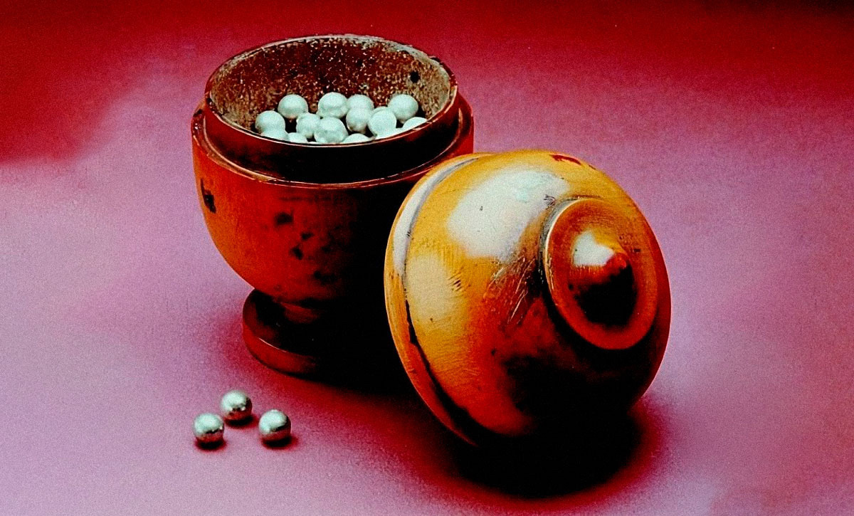 Старинные шарики из сурьмы