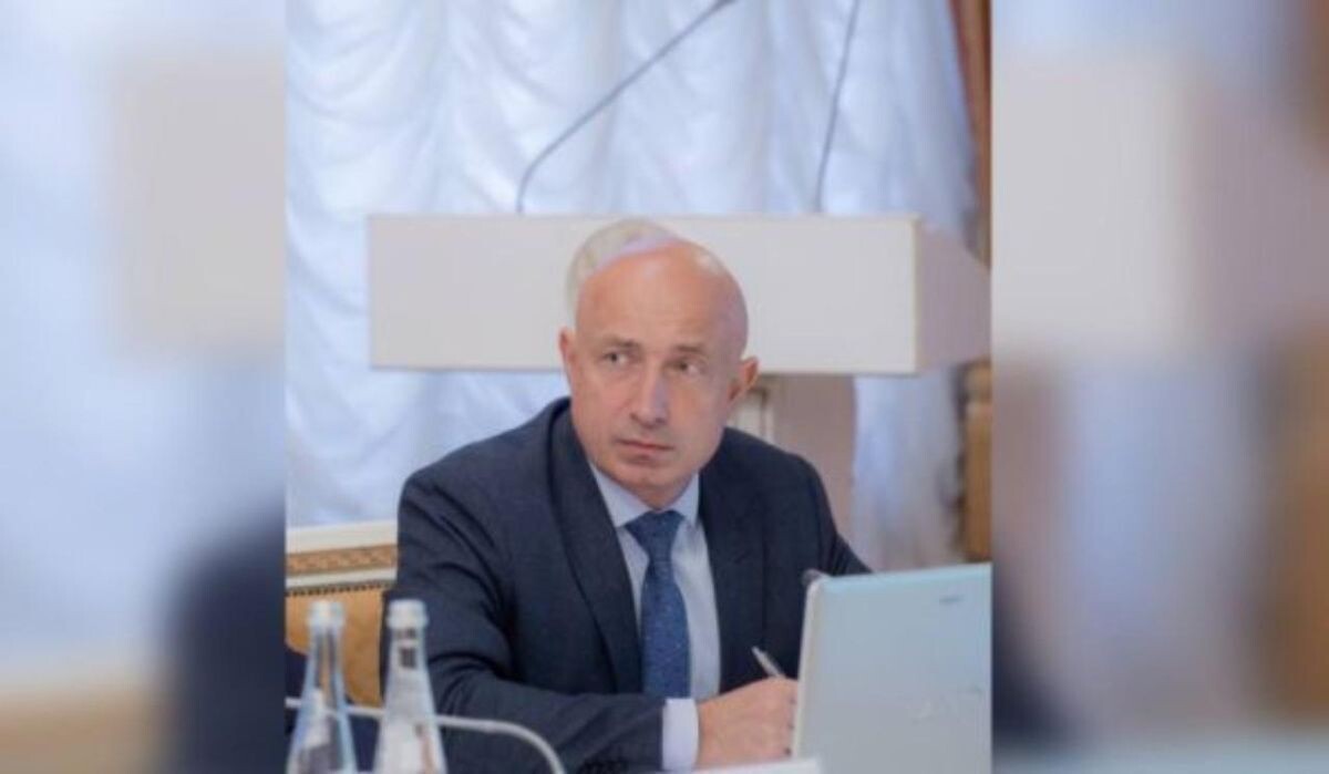     Олег Минаков. Источник: vestivrn.ru Автор фото: Пресс-служба правительства Воронежской области