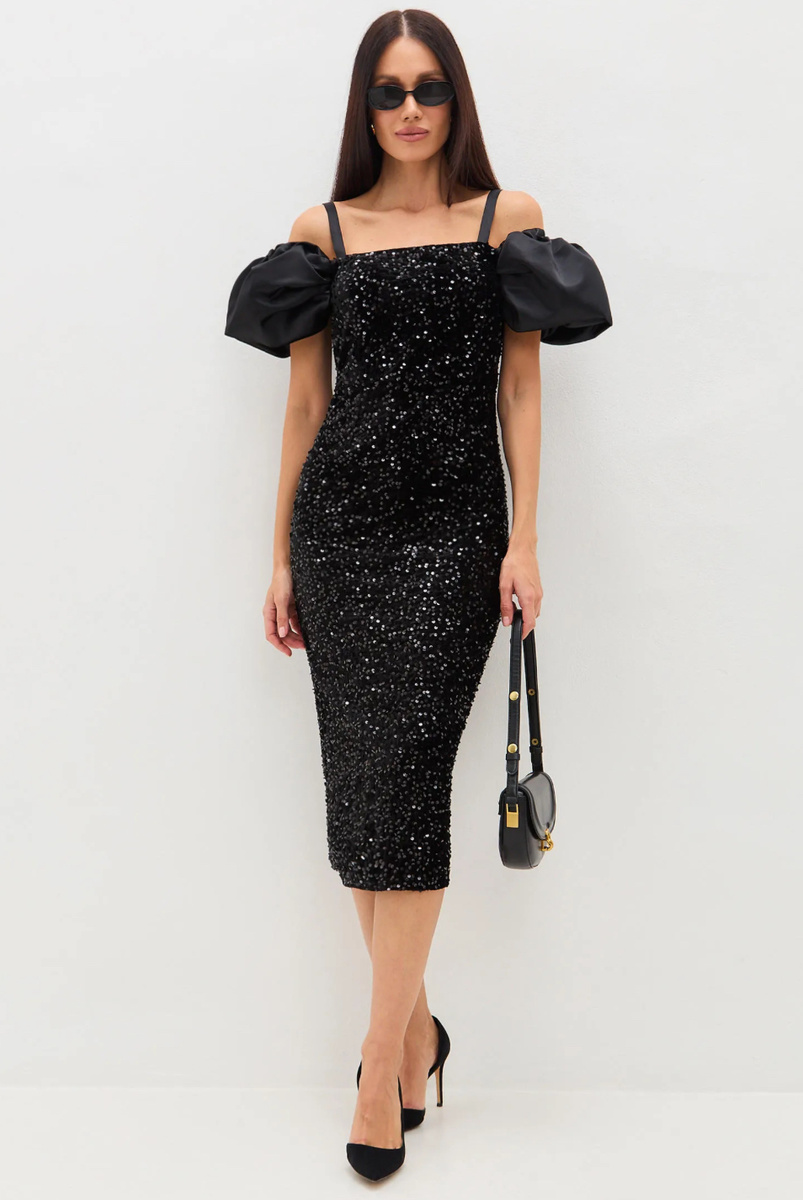 Блестящее черное платье длины миди с пышными рукавами 