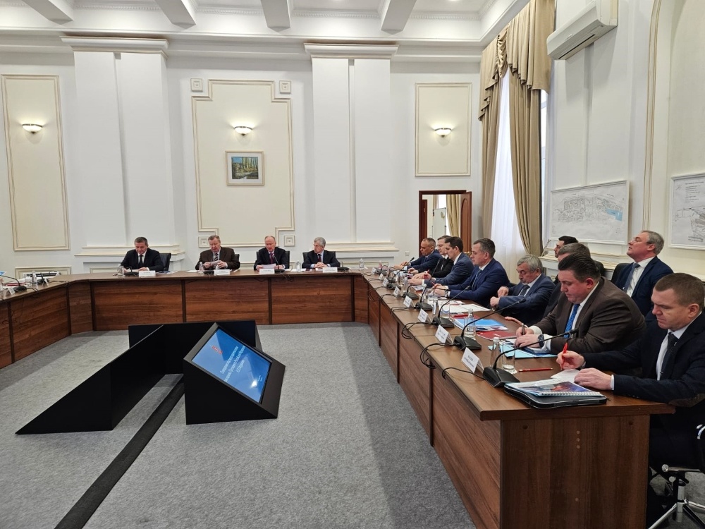 Помощник президента России, председатель Морской коллегии Российской Федерации Николай Патрушев провел рабочую встречу с губернатором Волгоградской области Андреем Бочаровым / Фото: Морская коллегия России  📷
