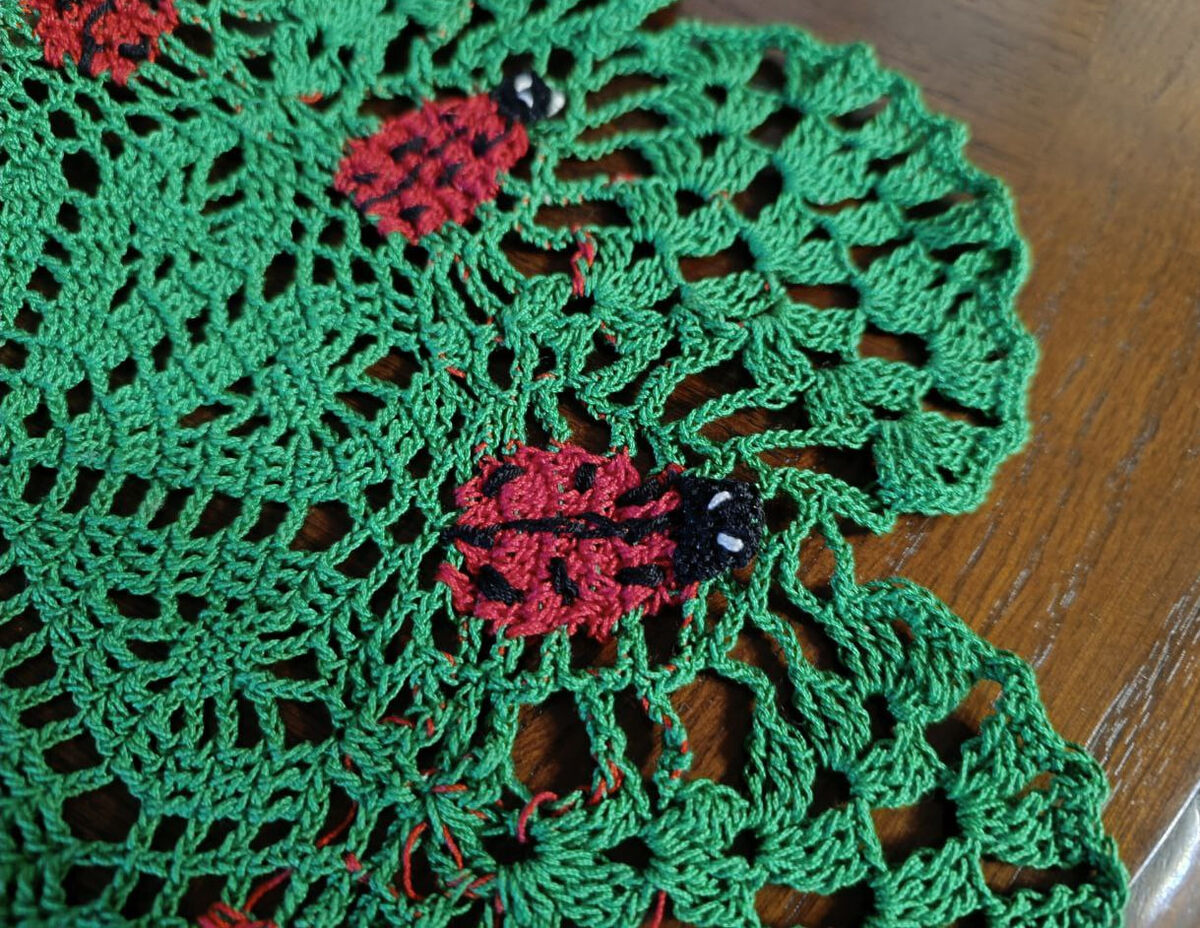 жучки вяжутся сразу. 