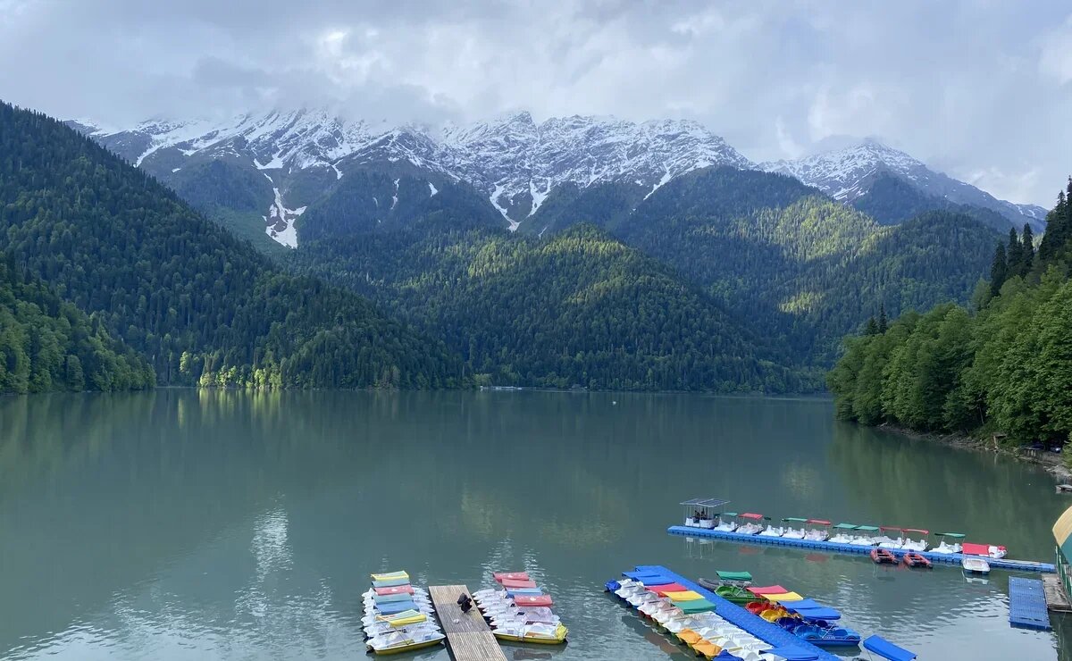    Что происходит с туристами в Абхазии на фоне перебоев с электричеством