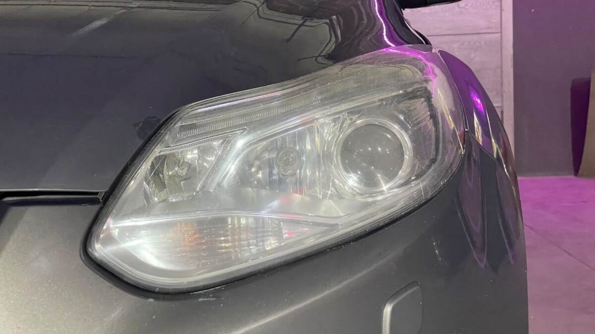 Помутневшее стекло фары