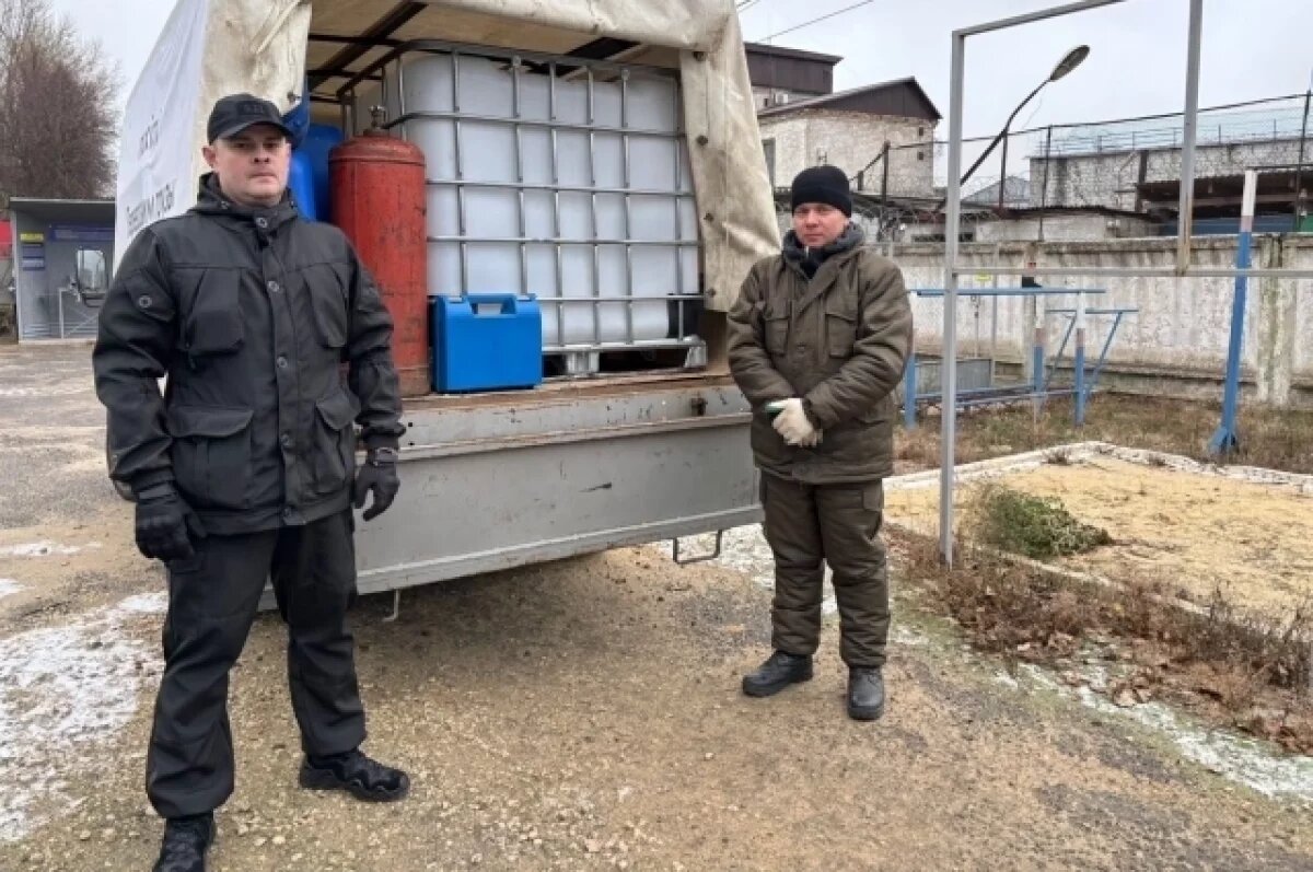    Сотрудники липецкой колонии отправили партию гуманитарной помощи бойцам СВО