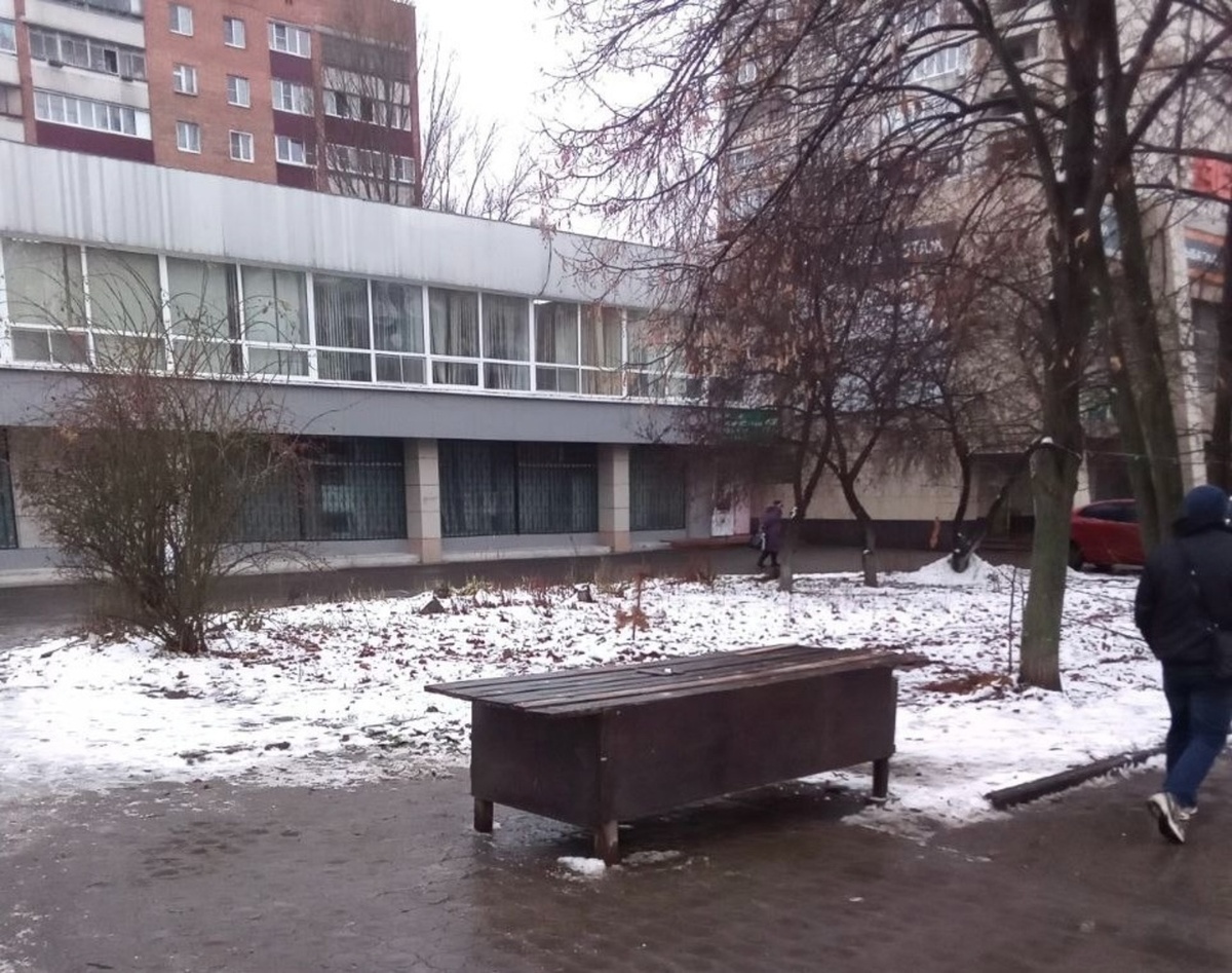    В Курске на проспекте Кулакова пресечена несанкционированная торговля