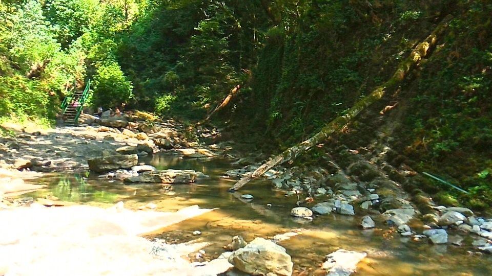 Недалеко от Лоо