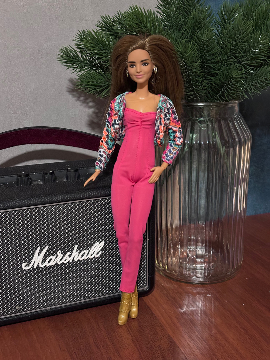 У меня часто эта колонка в кадре, потому что она идеальна по размеру в качестве опоры