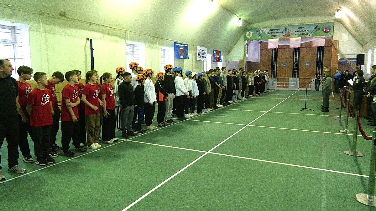    В Ханты-Мансийске впервые прошли соревнования по пожарно-спасательному спорту