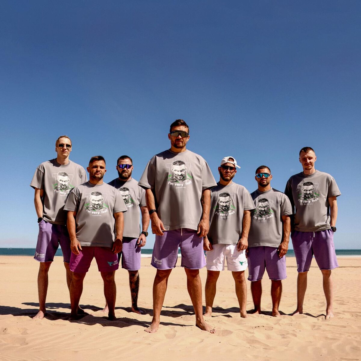     Александр Усик с командой