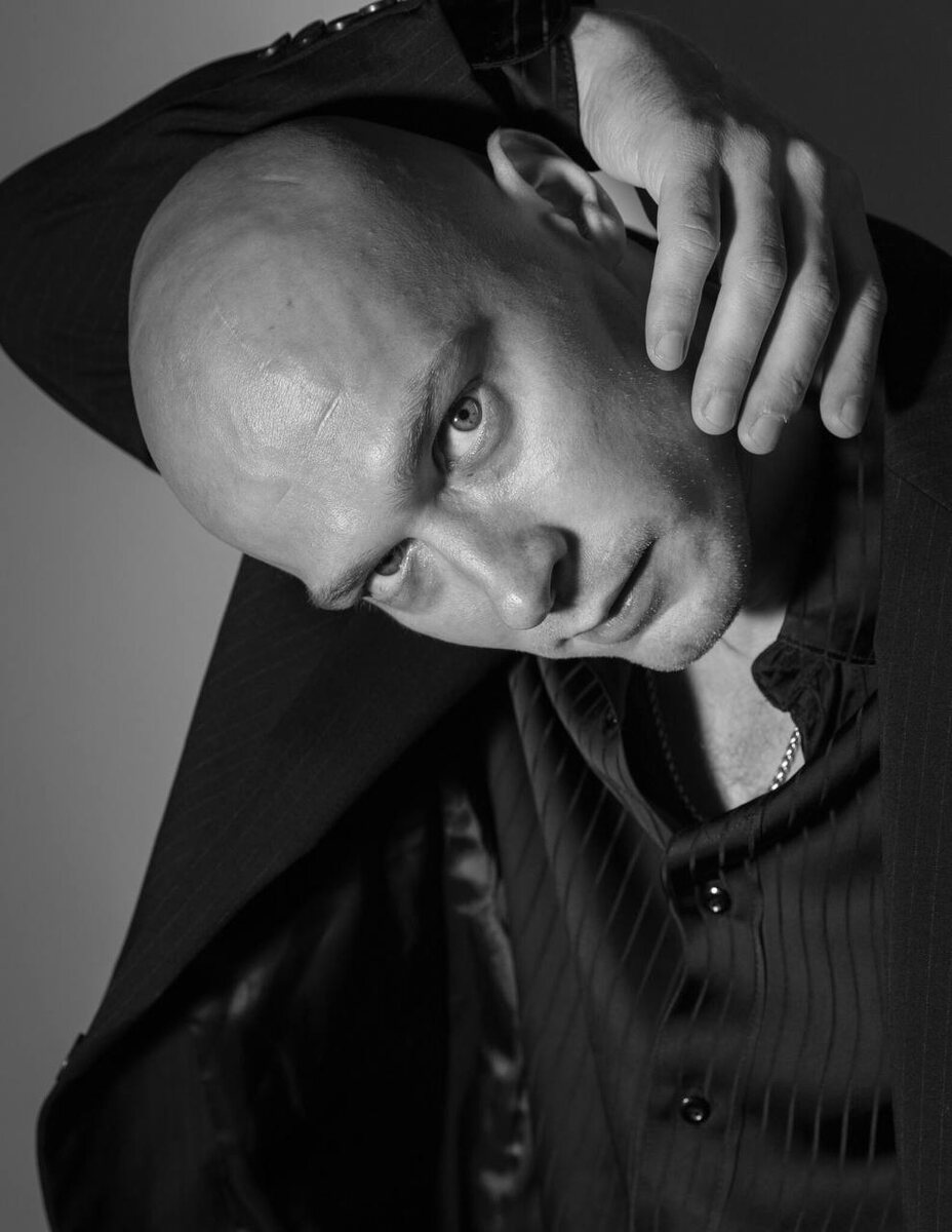 Юра Борисов для интервью Myles Pettengill 