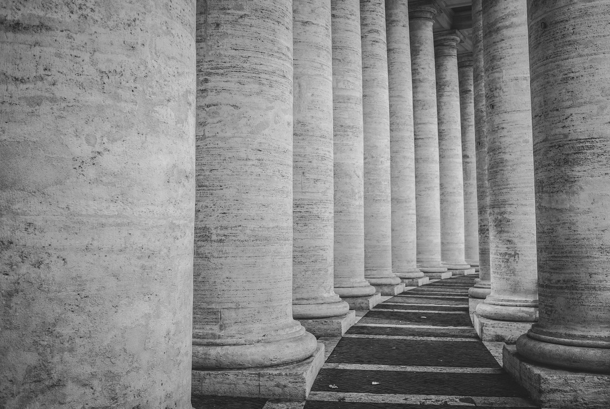 Columns. Unsplash.com