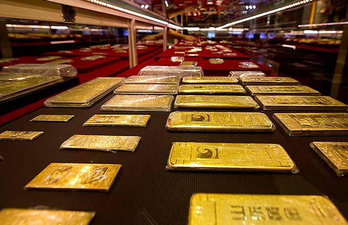 Особенность золота в том, что его запасы на земле не безграничны.