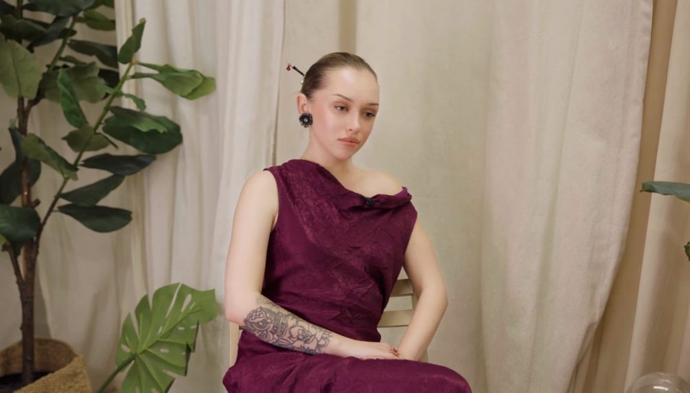   Кадр из YouTube-канала «Нежный редактор»