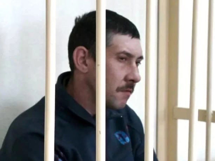     Михаил Миронов в зале суда.