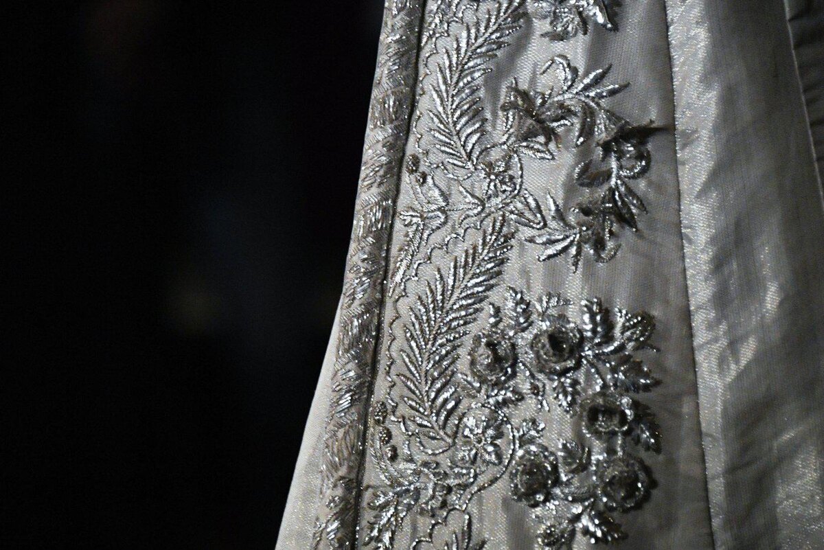 Фрагмент коронационного платья императрицы Александры Фёдоровны.ладимир Вяткин / @РИА Новости