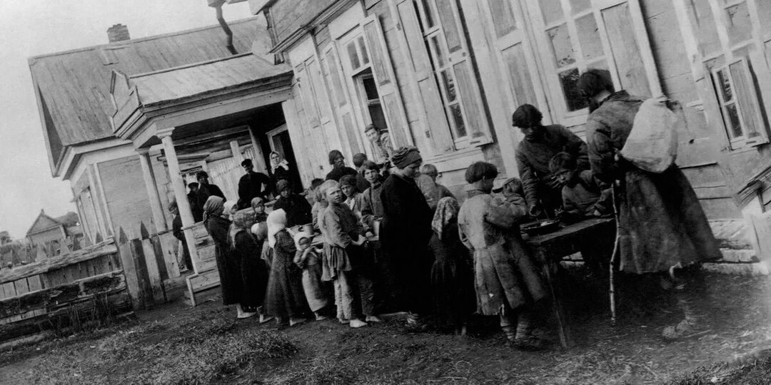 БЕСНОВАТЫЕ БЕСНОВАТЯТСЯ