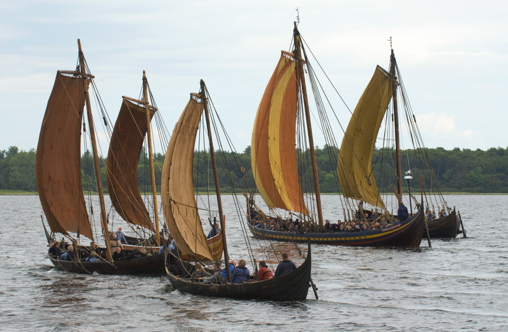 Реконструкция деревянных кораблей норманнов. Музей кораблей викингов в Роскилле