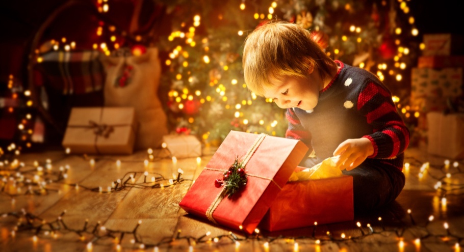 Внутренний ребенок всегда хочет подарков)