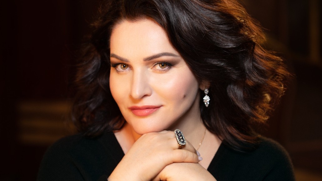 Хибла герзмава фото. Хибла голос. Хибла голос. Хибла герзмава фото. Абхазская певица хибла герзмава.