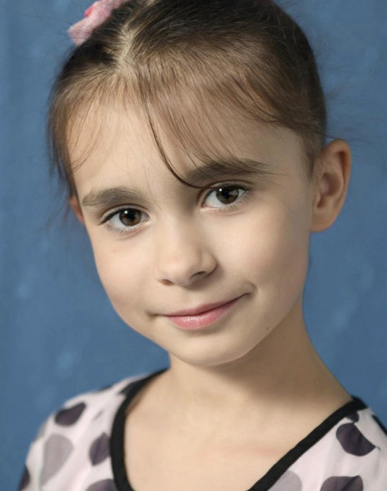 Ваша помощь — это не подарки в детские дома, это возможность исполнить самые главные детские мечты о маме и папе!