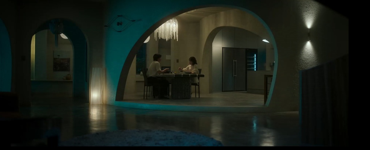 Кадр из дорамы Багаж