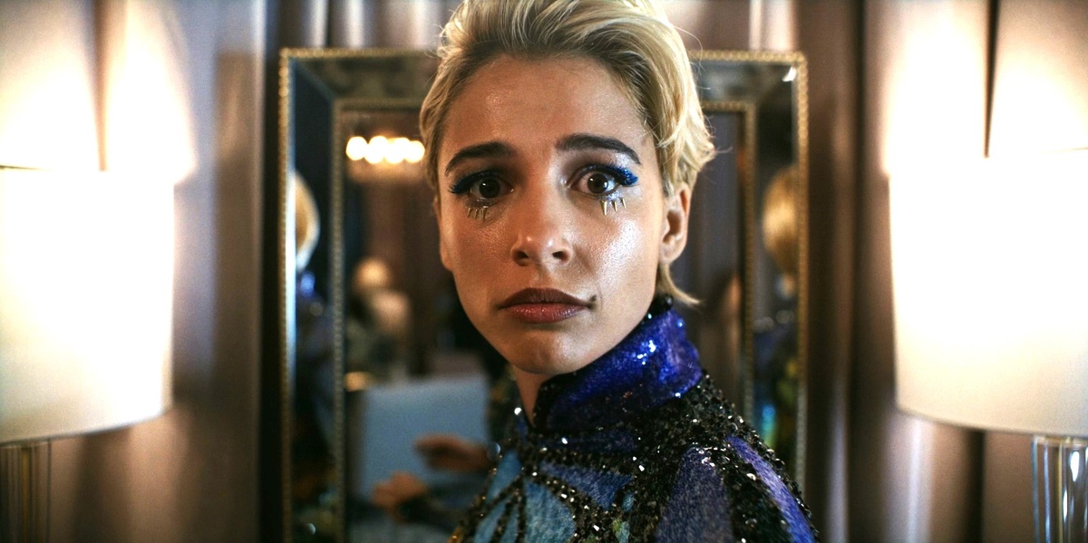 Кадр из к/ф «Улыбка 2».