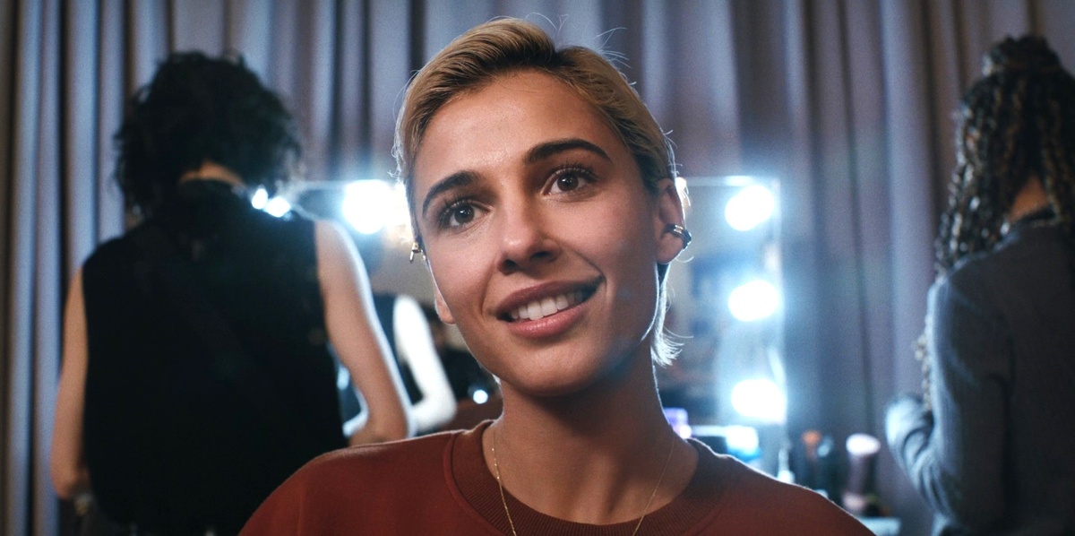 Наоми Скотт заслуживает номинацию на премии, даже на Золотой глобус. К/ф «Улыбка 2».