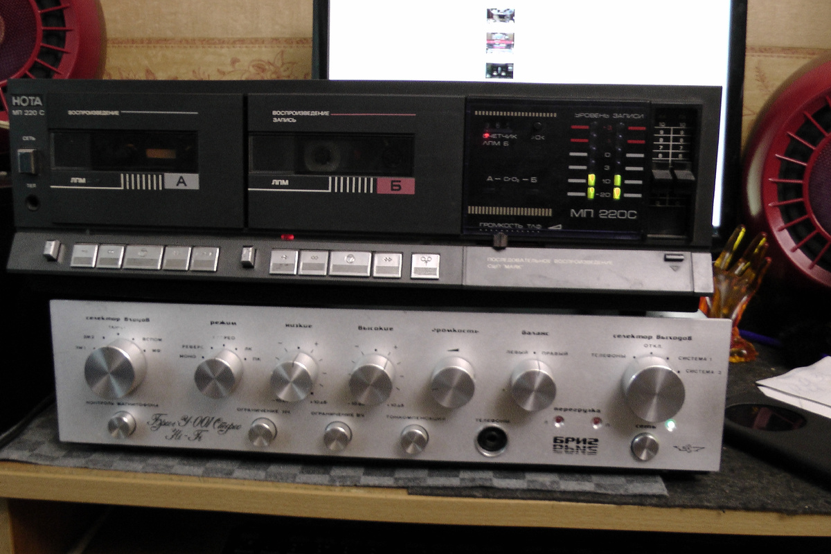 или это запаковать и донести до поезда