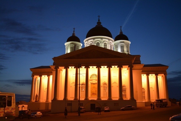 Соборная площадь перед собором до реставрации. Фото из открытых источников