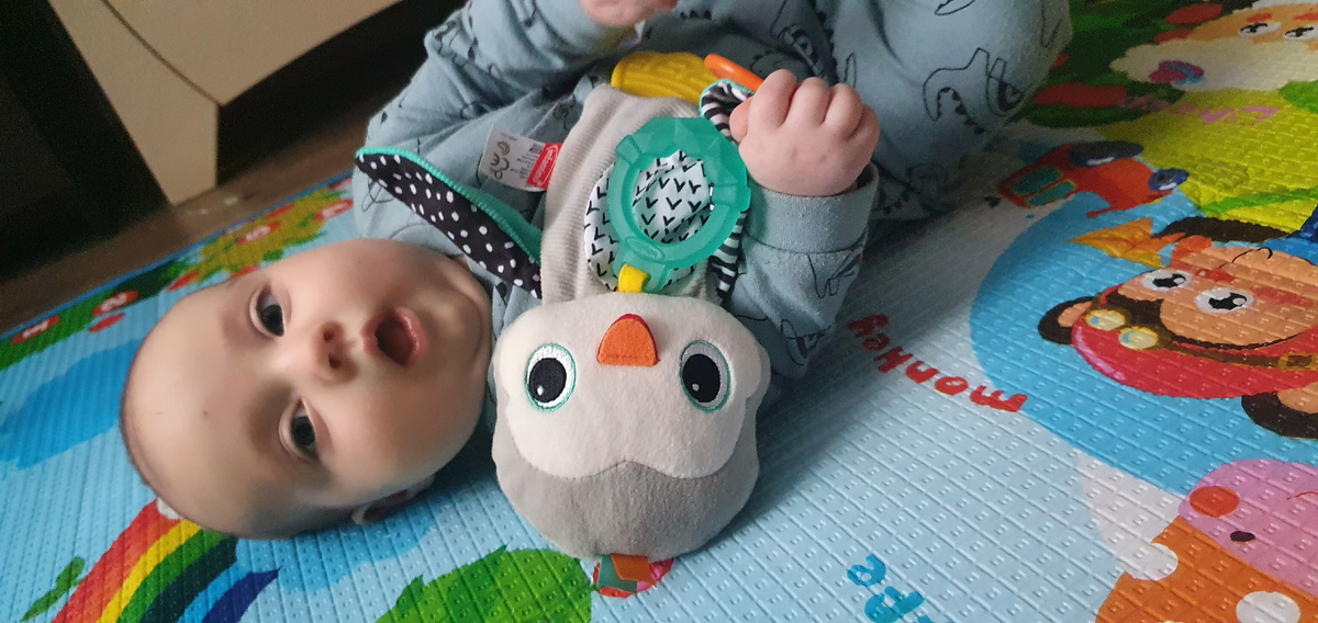 Эта игрушка шуршит.