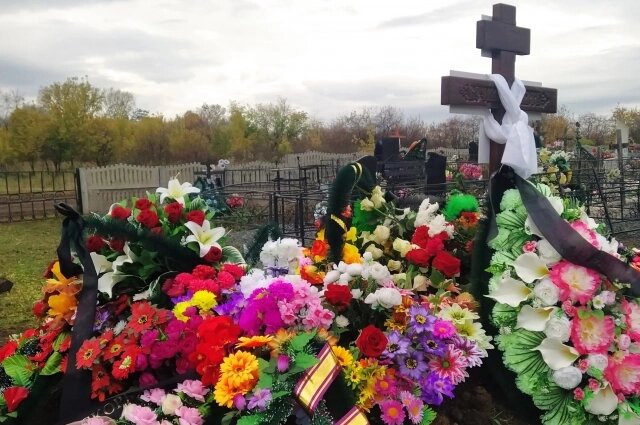    Погибших детей похоронили в одну могилу. Фото:  АиФ/ Татьяна Бахтигозина