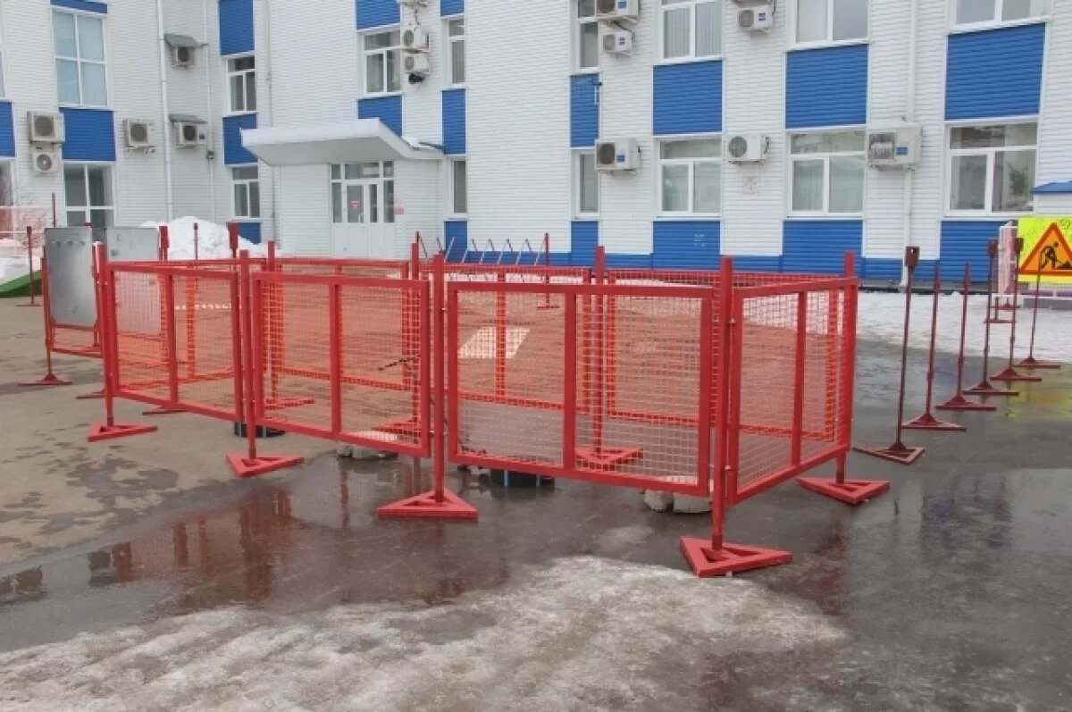    Самарец украл с места коммунальной аварии 14 ограждений и сдал в металлолом