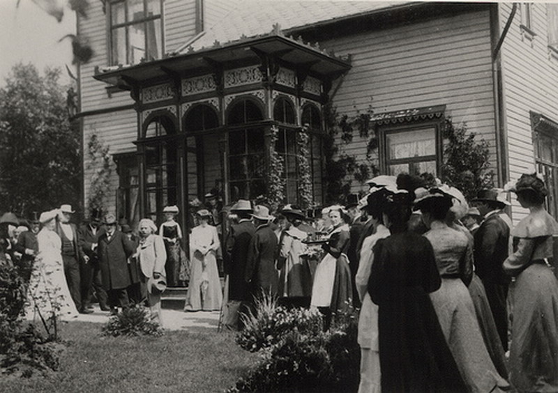 Трольхауген--дом четы Григов