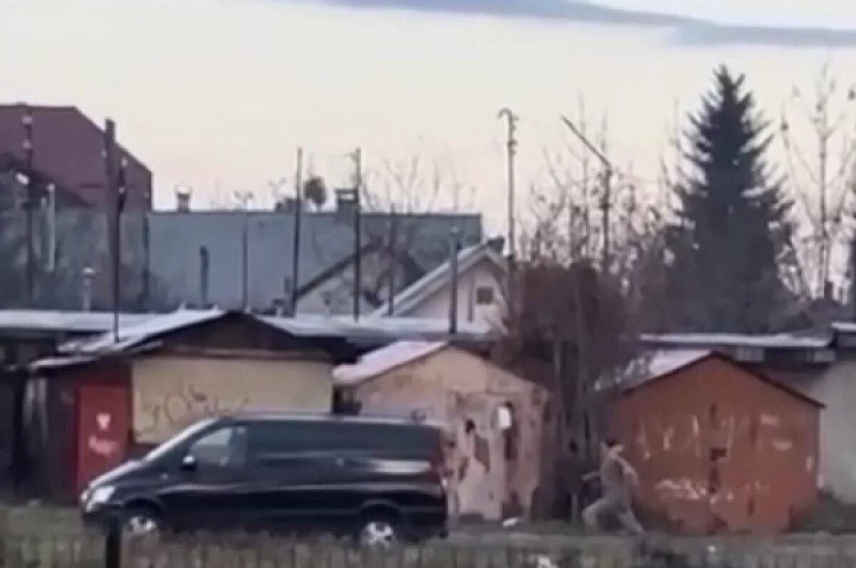    Водитель спас убегающего от ТЦК украинца, открыв на ходу дверь своей машины