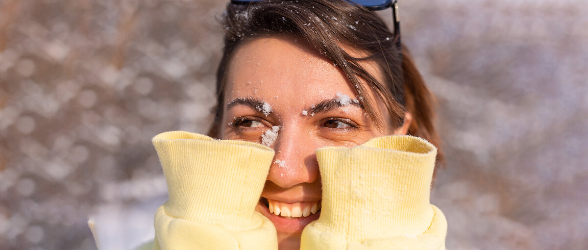 Не трите глаз! Это может усугубить травму.