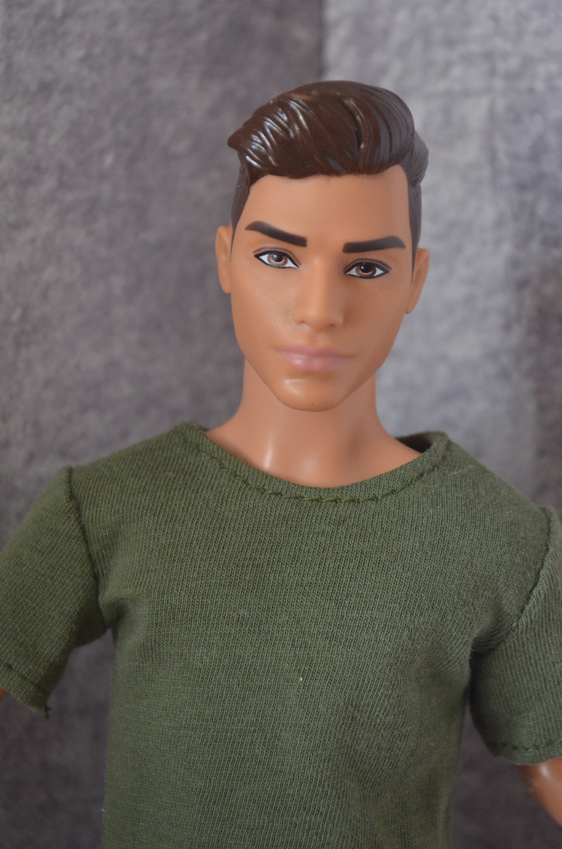 Кен футболист на теле Кена экстра флай