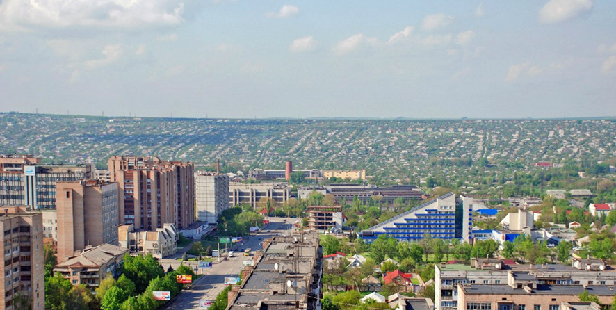 Довоенный мирный город Луганск...