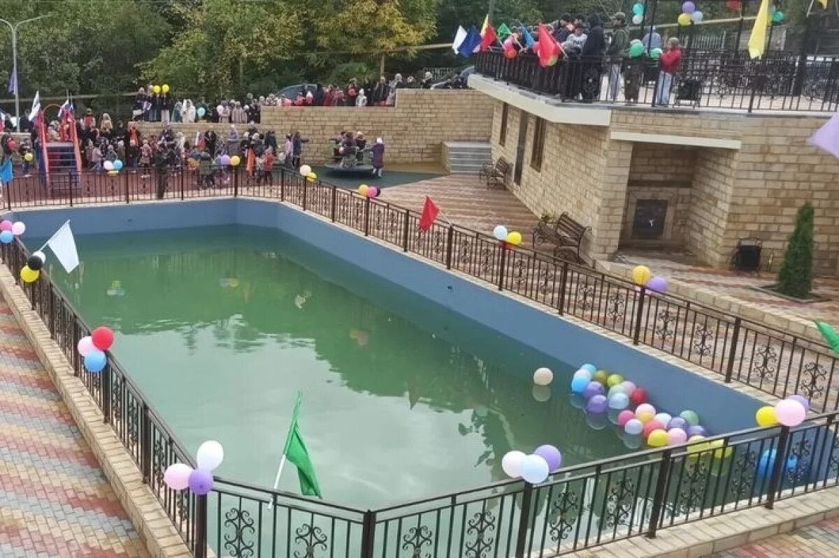    Новый сквер с бассейном открыли в горном селе Дагестана