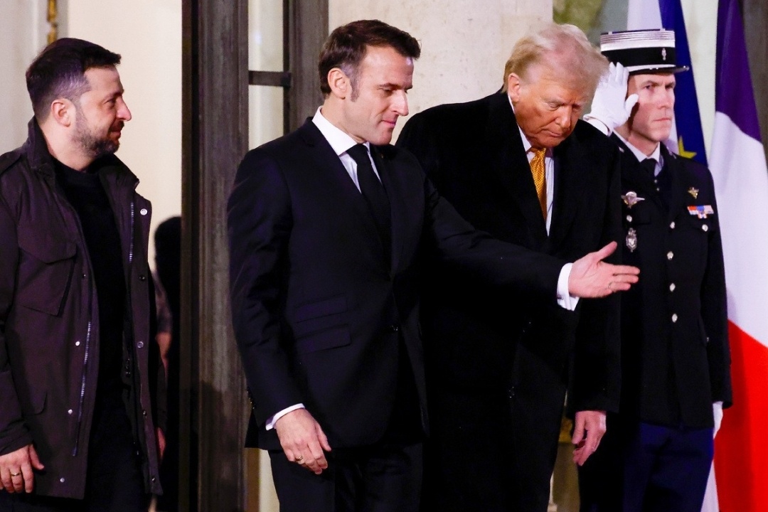    Reuters: Макрон и Зеленский были осторожны на встрече с Трампом