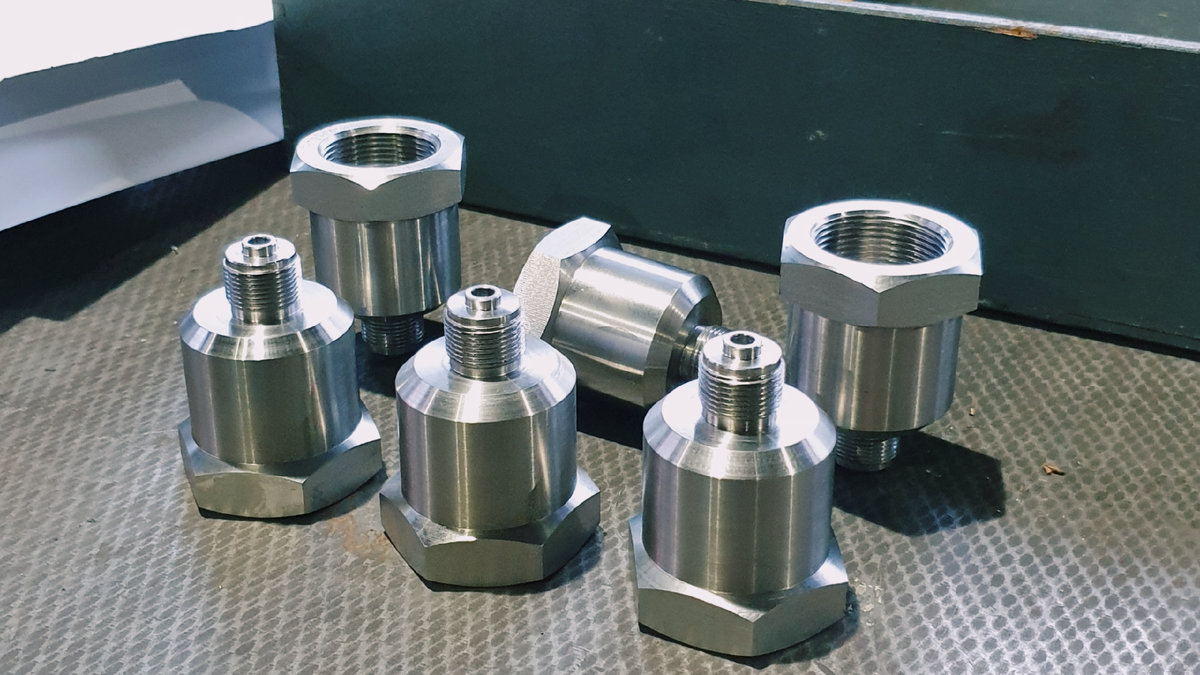 Запчасти из титана «Производственно-коммерческая фирма «МЕХМЕТ Интехпром» 