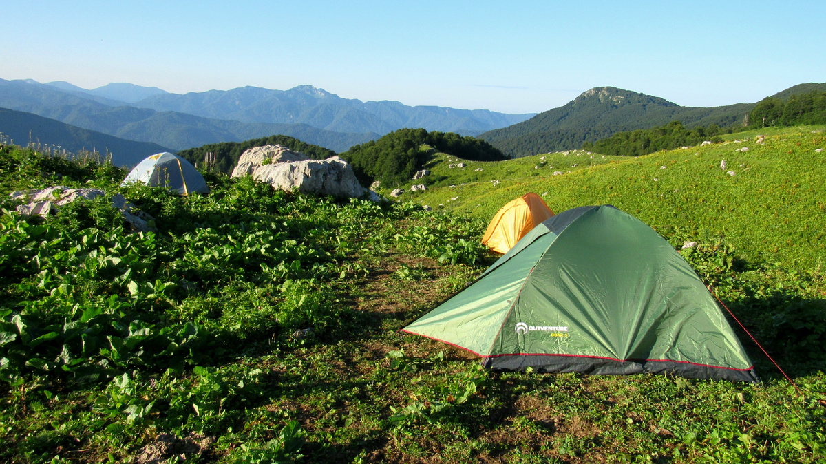Наши палатки в походе по легендарной 30-ке