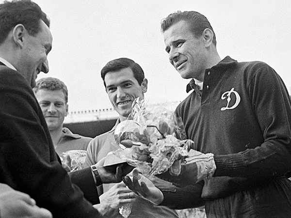 Легенды советского спорта. Золотой мяч. 1963 год
