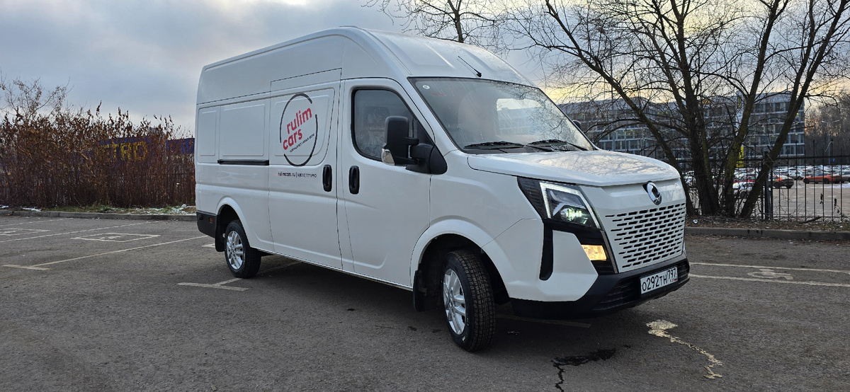 Аренда грузового фургона DongFeng К-33 L3H3 АКПП  Rulimcars